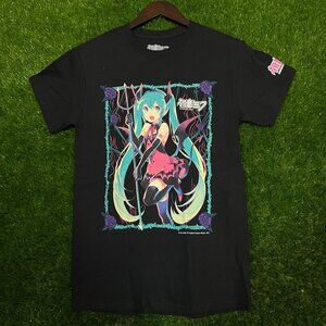 Hatsune Miku, Anime Graphic T-shirt size XS